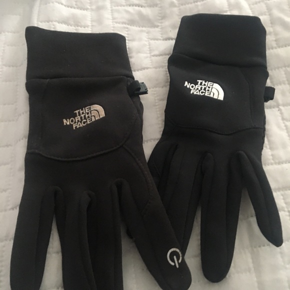 The North Face Other - Women’s size M Black The North Face Gloves